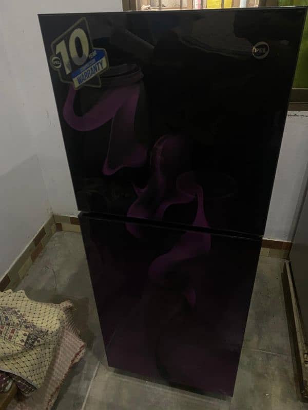 Pel fridge good condition, Red blaze color 1