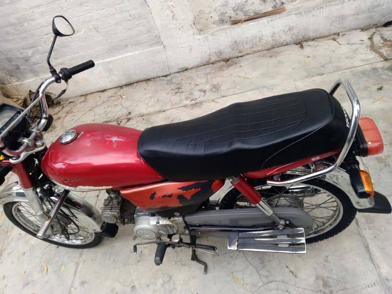 Honda cd 70 15 model 8