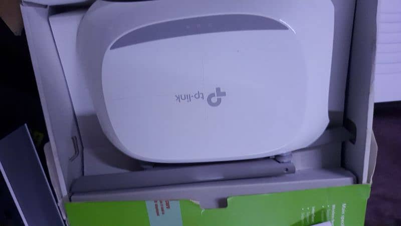 TP Link WiFi Router 0