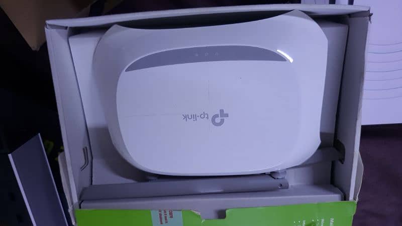 TP Link WiFi Router 1