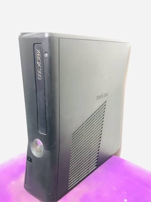 Xbox 360 Ultra Slim ( 250 GB ) Jailbreak 0