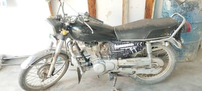 Honda 125 for urgent sale lush condition low used