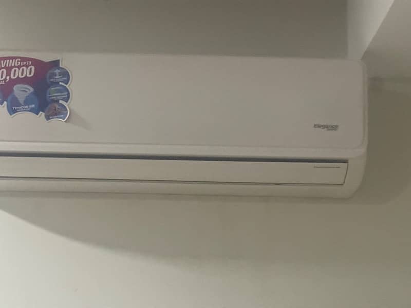 1.5 Ton Dawlance DC inverter Heat and Cool AC For Sale 1