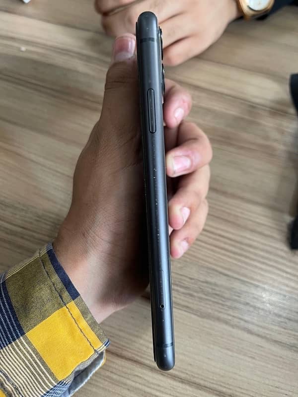 iPhone 11 fu 64gb 2