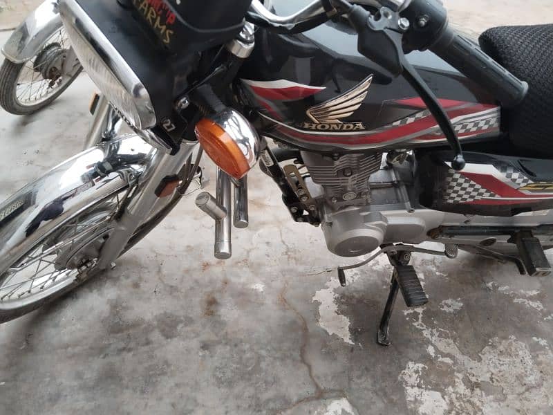 Honda 2024 model 125 10/10 condition 03007435496 5