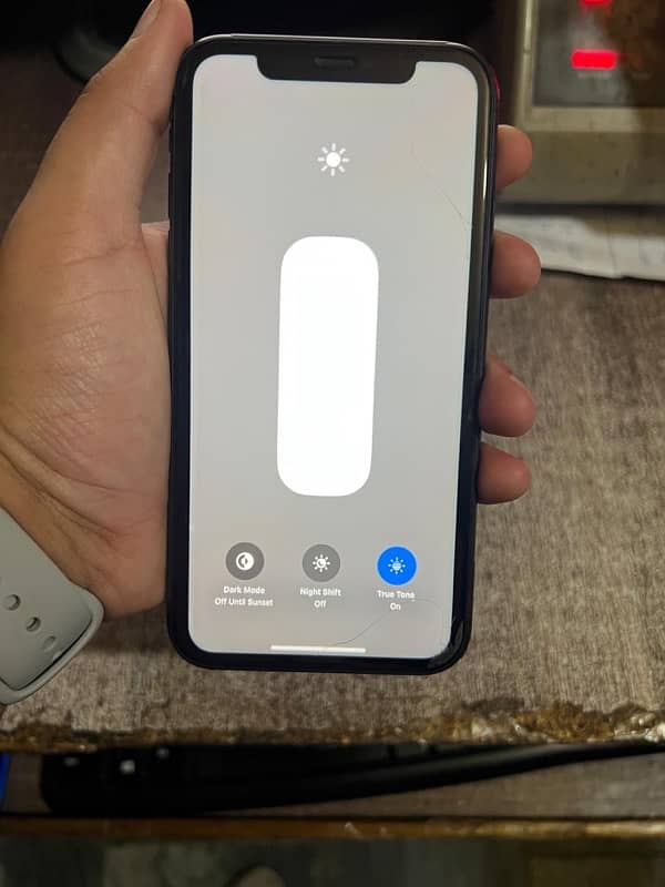 iPhone 11 128 gb pta approved with box 5