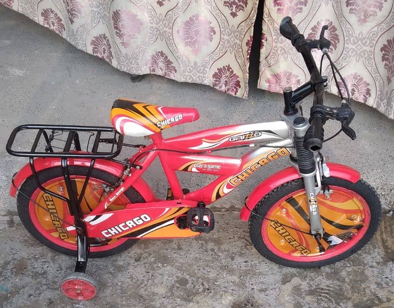 kids cycle size 16"inch age 4to8 new condition phone 0333 7105528 0