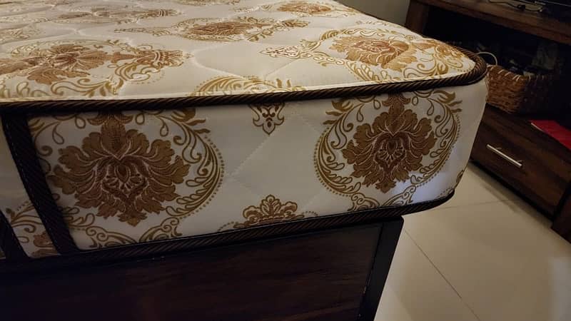 Double Bed Size Molty Spring Mattress 0