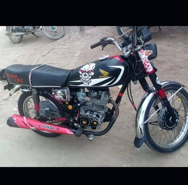 Honda 125  far sall koi km ni honawal ejen ok ha 4