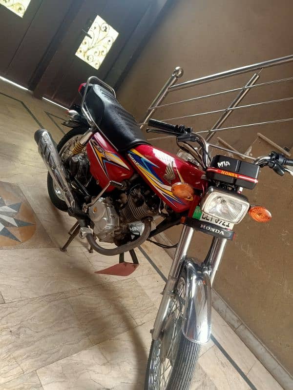 Self Start Honda 125 lush Condition 5