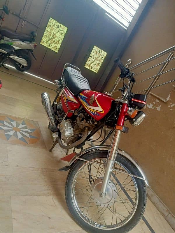 Self Start Honda 125 lush Condition 6