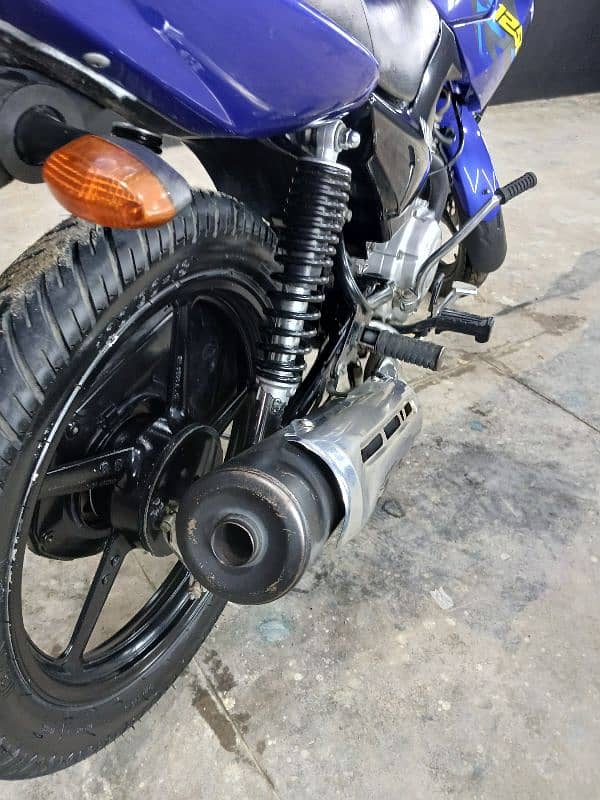 YbrG 125 in best condition 2019 8