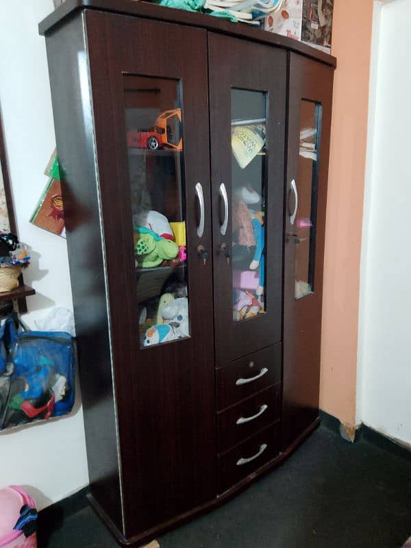 Wardrobe Good Condition 0