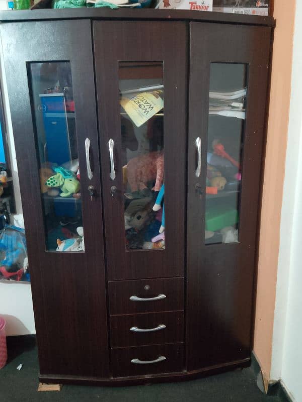 Wardrobe Good Condition 1