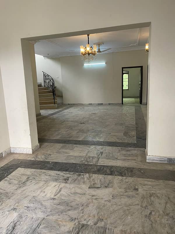 1 Kanal Upper Portion House Available. , For Rent in G-15 Islamabad. 1