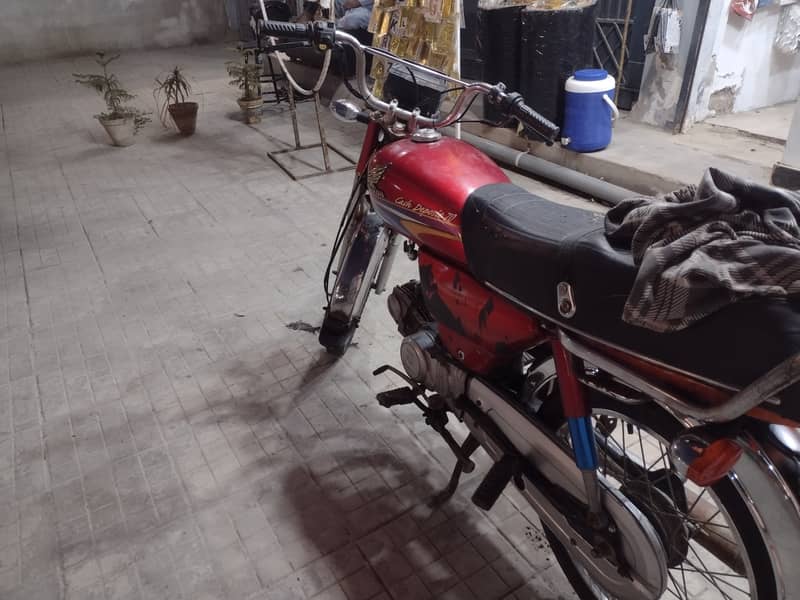 HONDA CD70 2004 1