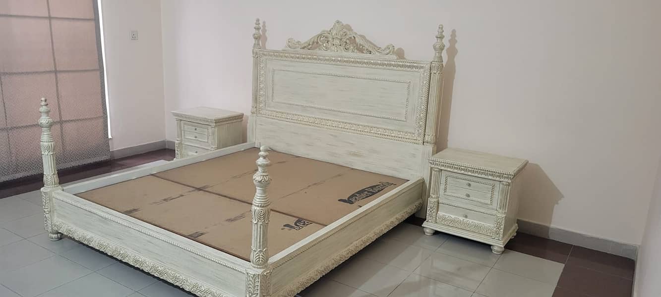 Sheesham wood bed set/double bed with dressing and side table 2