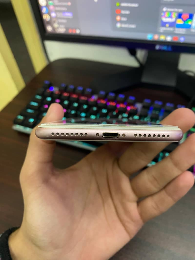 iPhone 7 Plus Non-PTA (128GB) 3