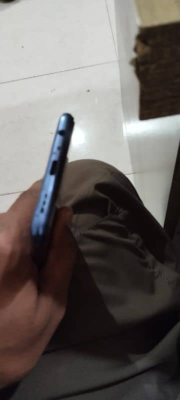 oppo f19 10/10 Condition 3