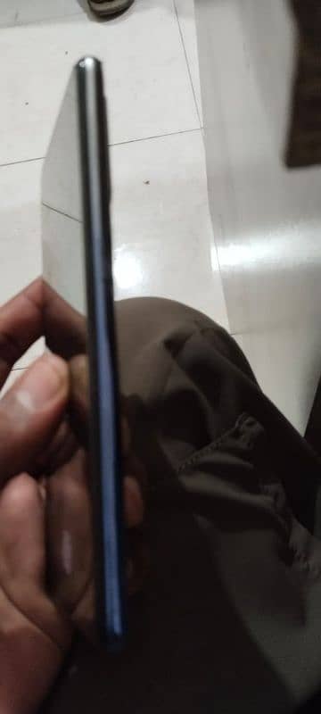 oppo f19 10/10 Condition 4