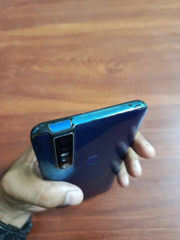 VIVO v15  pop up camera 8/256 3