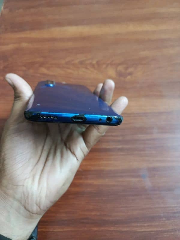 VIVO v15  pop up camera 8/256 4