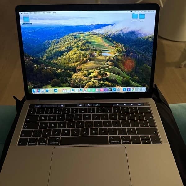 MacBook Pro 13-inch, 2020, Four Thunderbolt 3 ports 1TB/16GB 1