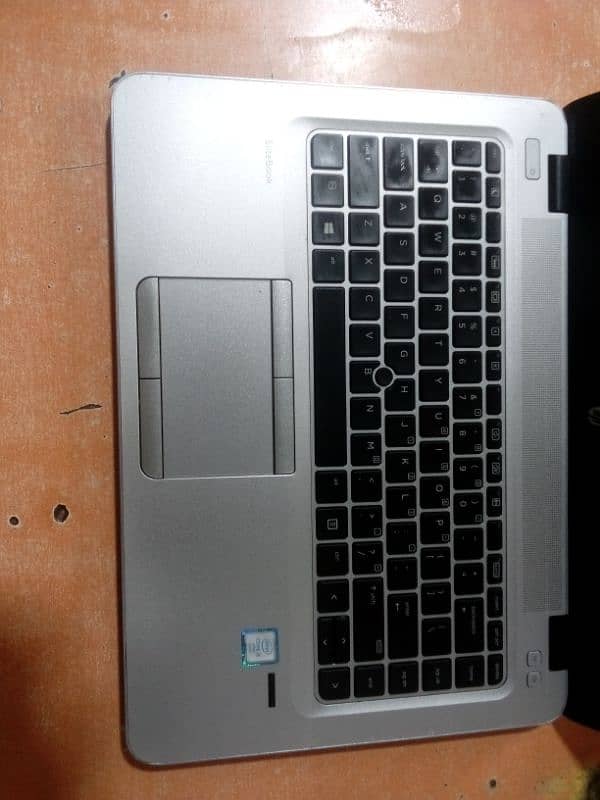 hp laptop 840 G3 0