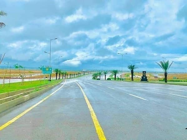 4800 SQ YARDS FARM HOUSE PLOT FOR SALE | Luxury Living with Prime Location & High Investment Potential | Bahria Town Karachi. 1