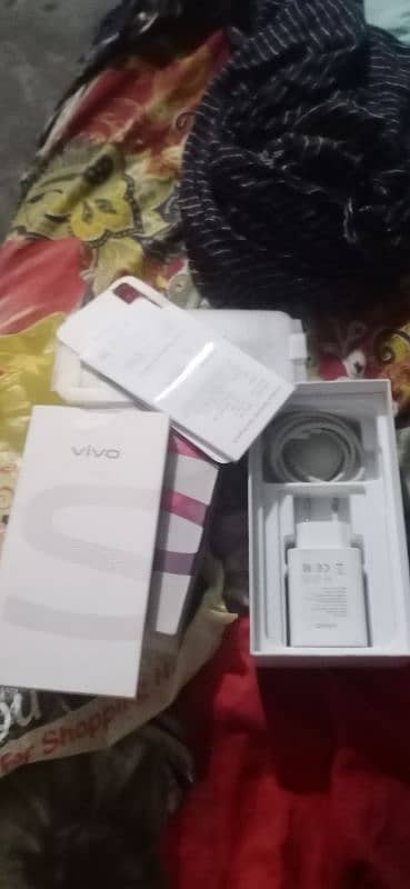 vivo s1 4gb 128gb condition 10/10 box with original charger 3