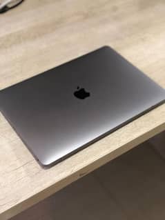 apple macbook air 2020 10/10 condition