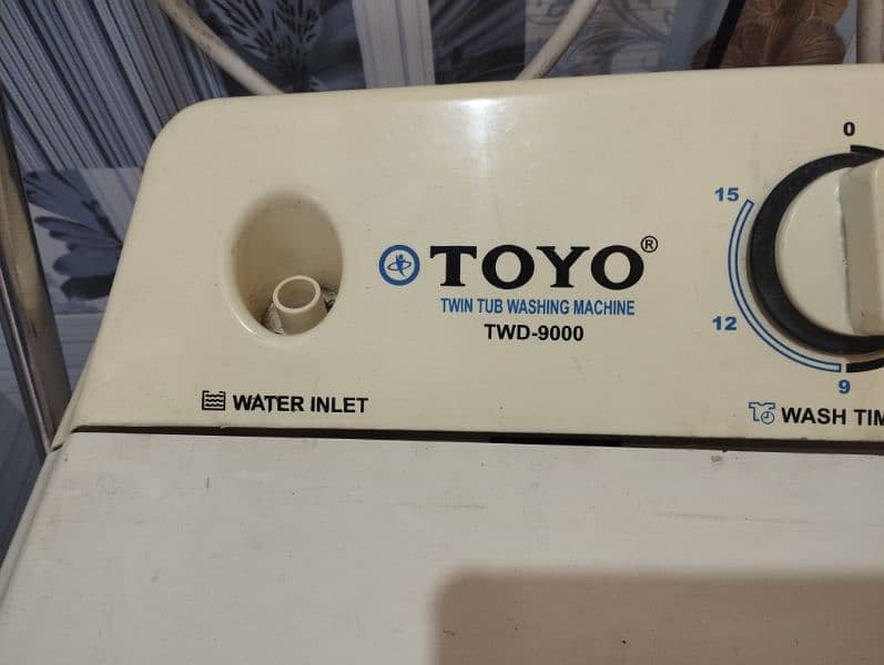 Toyo TWD 9000 Big Washing Machine 3