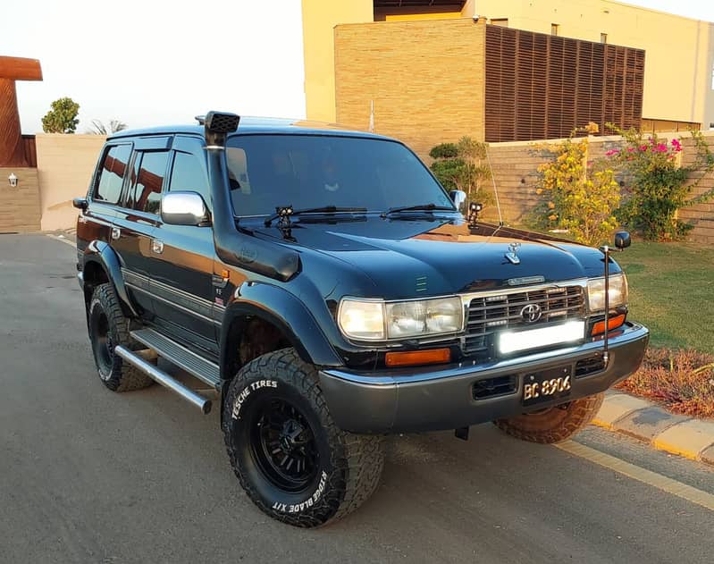 Toyota Land Cruiser 1996 VX 4.5 Limited Edition 3