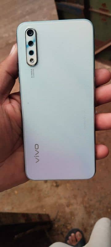 vivo s1 4gb 128gb condition 10/10 box with original charger 11