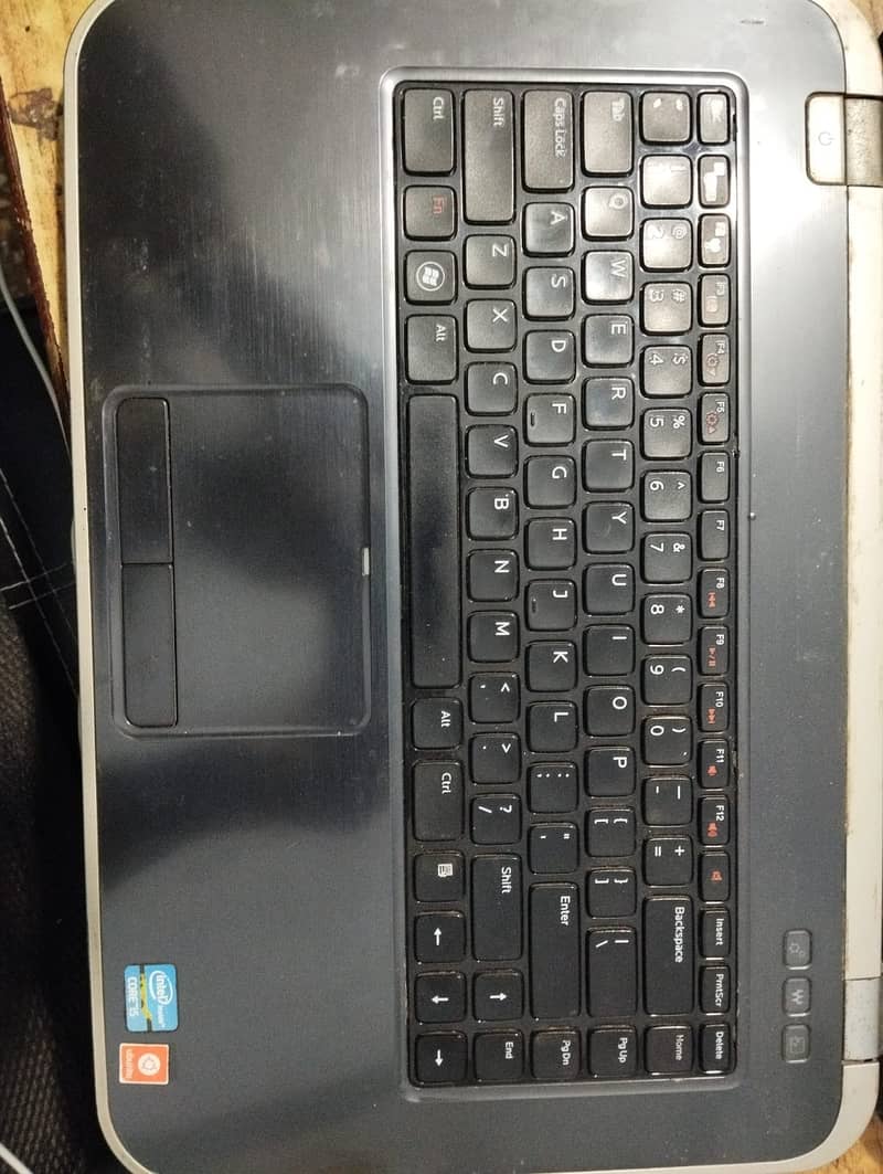 High-Performance Laptop for Sale – Great Condition, Ready to Go! 1