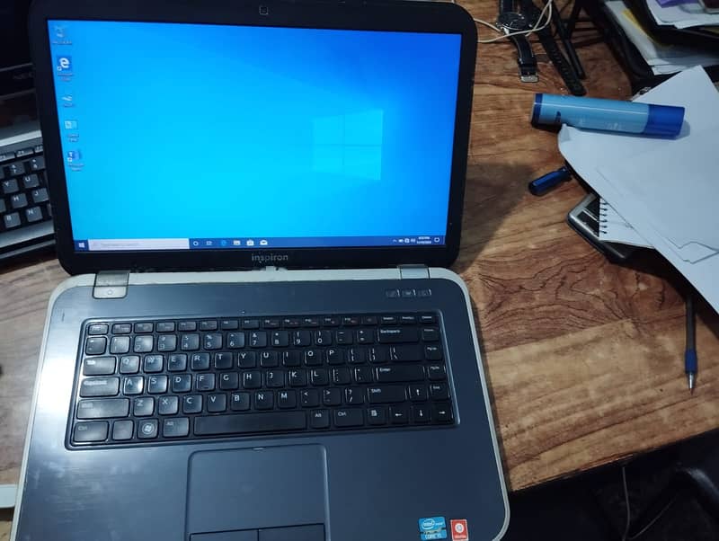 High-Performance Laptop for Sale – Great Condition, Ready to Go! 4