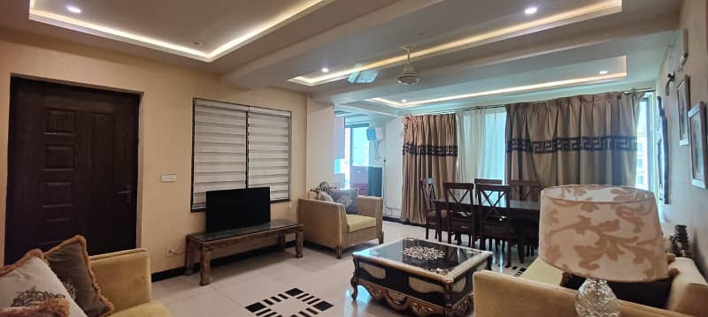 Furnish luxury Aparment per day weekly available for rent behria town lahore 3