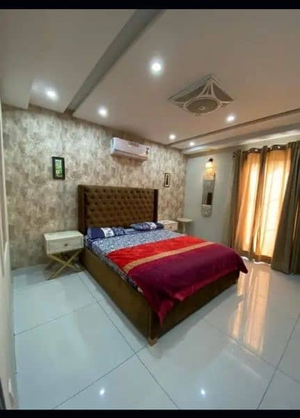 One bed luxury apartment for short stay like(3to4)hours in bahria town 1