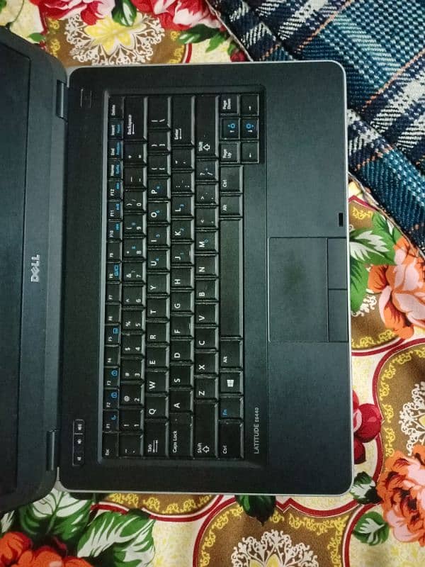 Dell letitude E6440, 8Gb ram, 512gb Memory 2