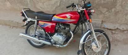 Honda 125 CG for urgent sale model 2010