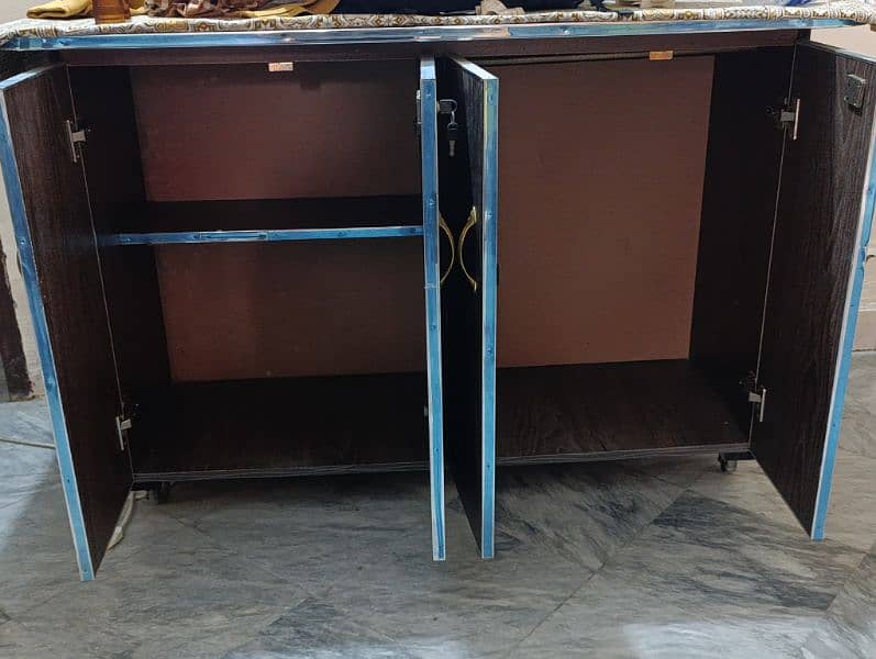 Istri Table / Iron Table Urgent Selling. 1