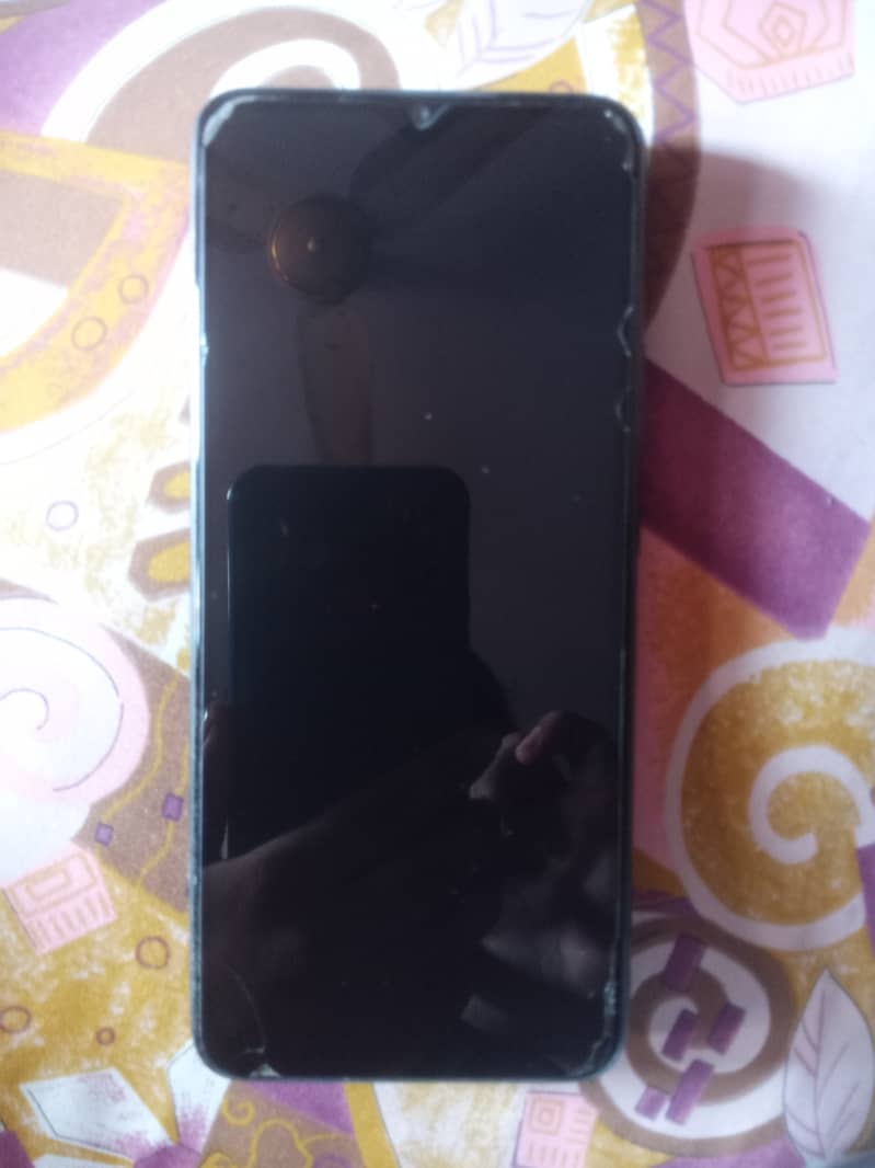 infinix Hot 9 Play 9/10 condition with box 1