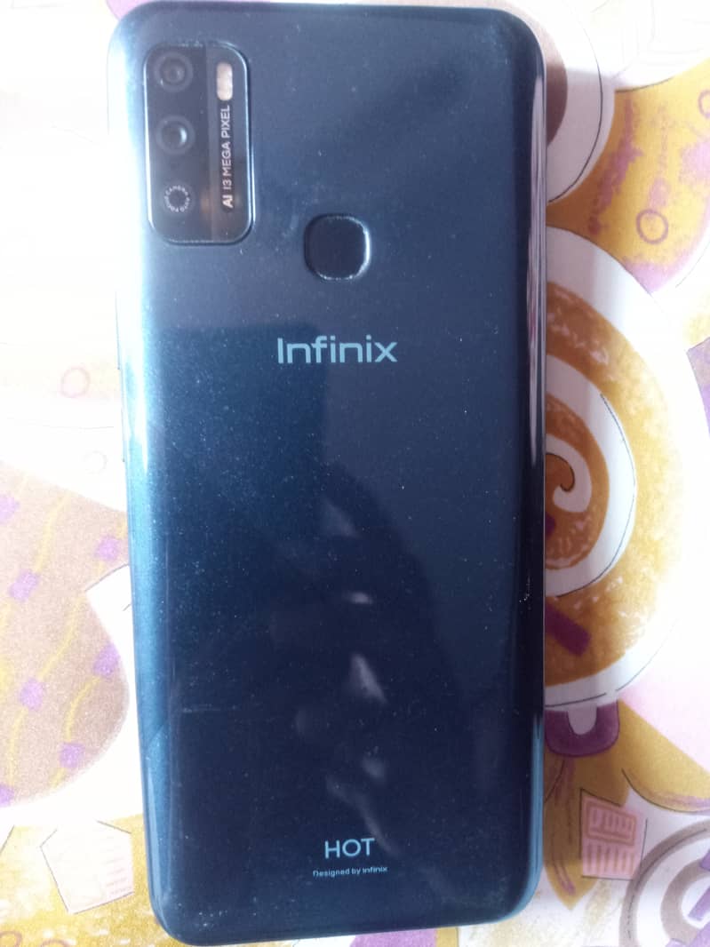 infinix Hot 9 Play 9/10 condition with box 3