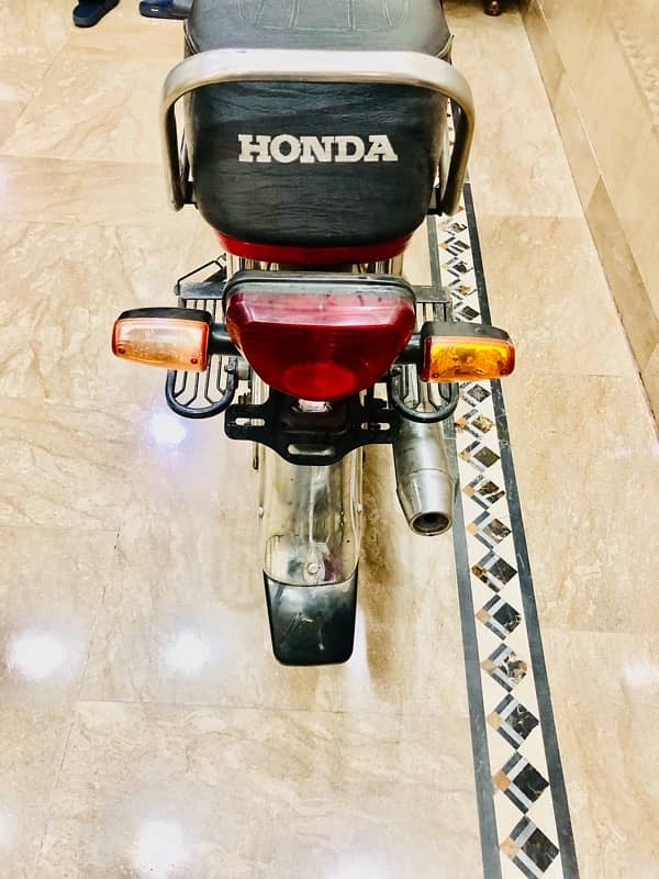 Honda 70 2012 3