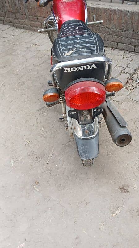 Honda 125 (2022) 1