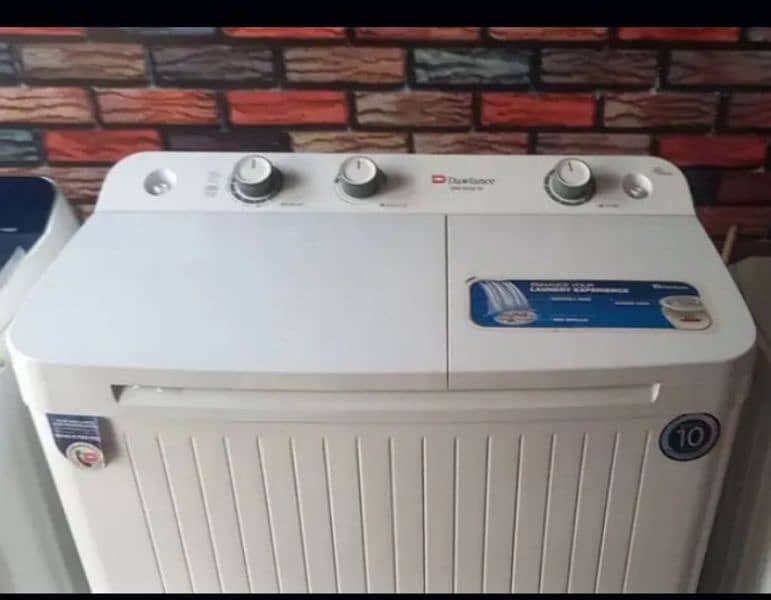 NEW DAWLANCE WASHING MACHINE URGENT SALE only call 0