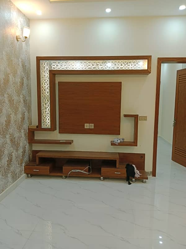 Brand New 10 Marla Facing Park House Available For Sale In Jasmine Block Sector C Bahria Town Lahore 6