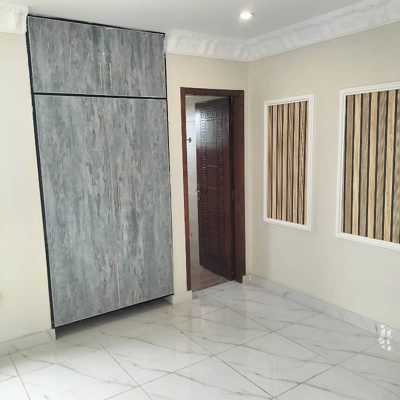 Modern  House For Sale In Al Hafeez Garden - Phase 5 Lahore 6