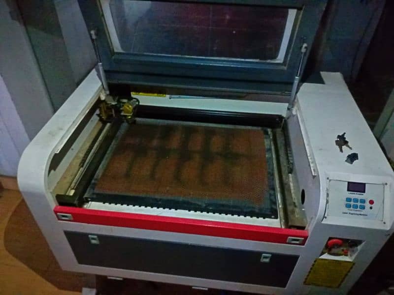 Laser Machine: Precision Cutting and Engraving Technology 2