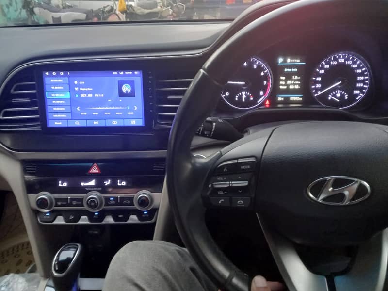 Hyundai Elantra 2022 2.0 GLS 3